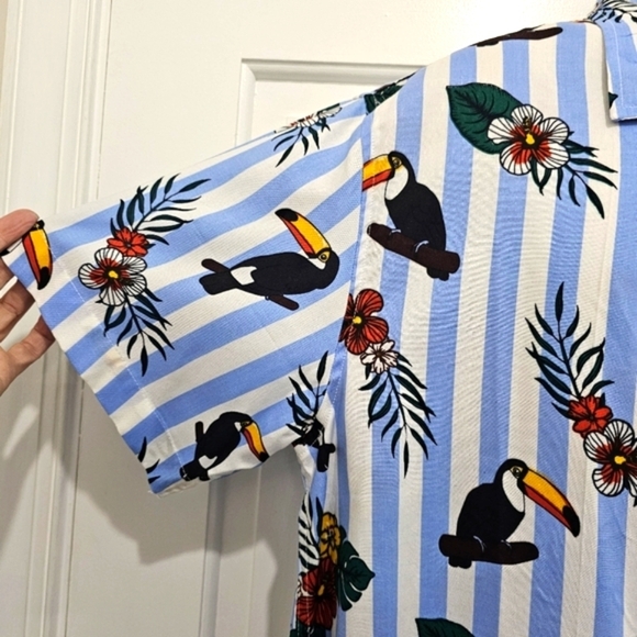 VSTR Toucan Play At That Game Tropical Floral Stripe Print Button Down Size L - Picture 6 of 16